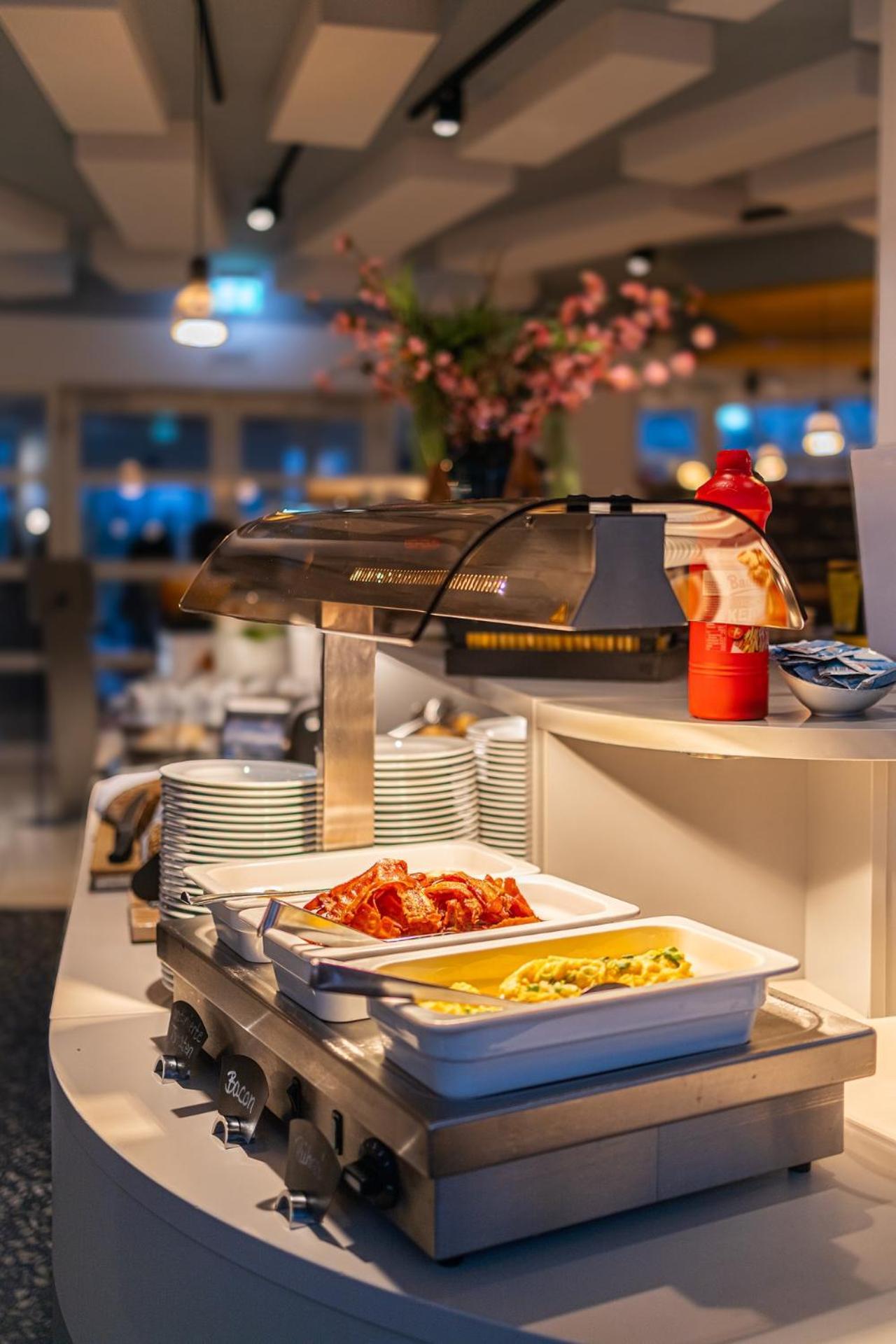 Globana Airport Hotel
