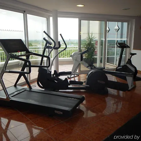 Globana Airport Hotel 